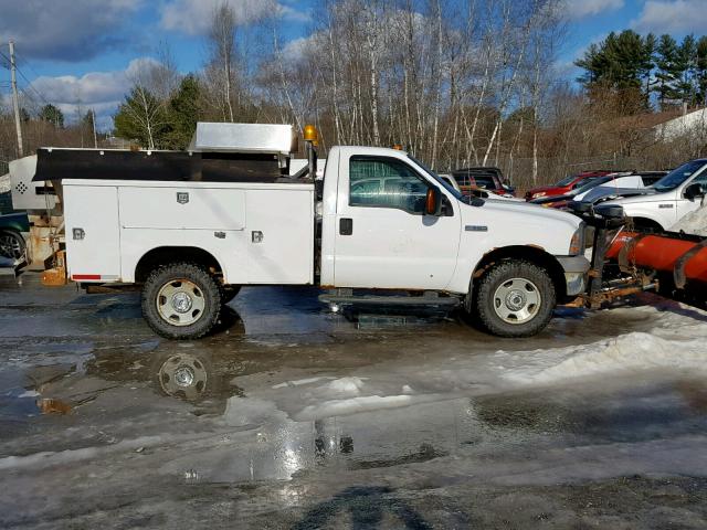 1FTWF31525EB03208 - 2005 FORD F350 SRW S WHITE photo 9