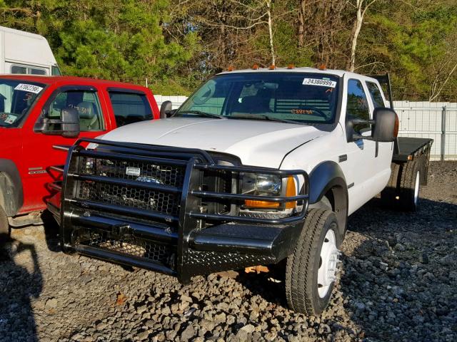 1FDAW57P45EC88131 - 2005 FORD F550 SUPER WHITE photo 2