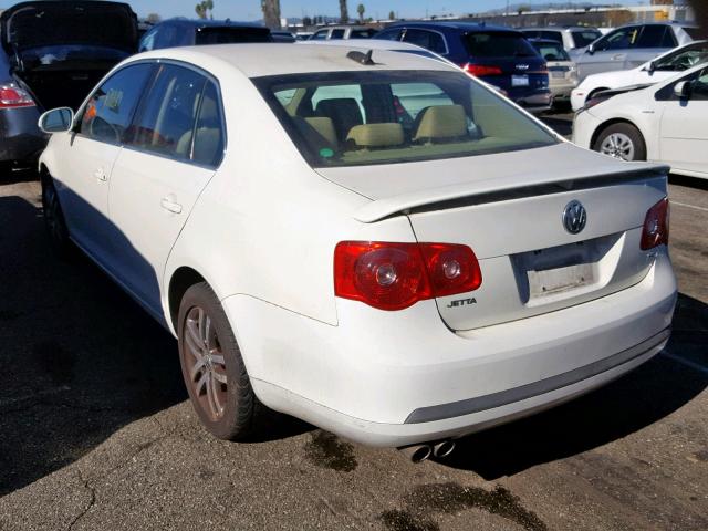 3VWSG71K56M680199 - 2006 VOLKSWAGEN JETTA 2.5 WHITE photo 3