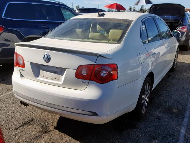 3VWSG71K56M680199 - 2006 VOLKSWAGEN JETTA 2.5 WHITE photo 4