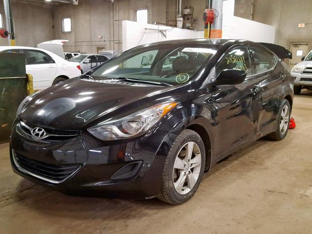 5NPDH4AE7DH382841 - 2013 HYUNDAI ELANTRA GL BLACK photo 2