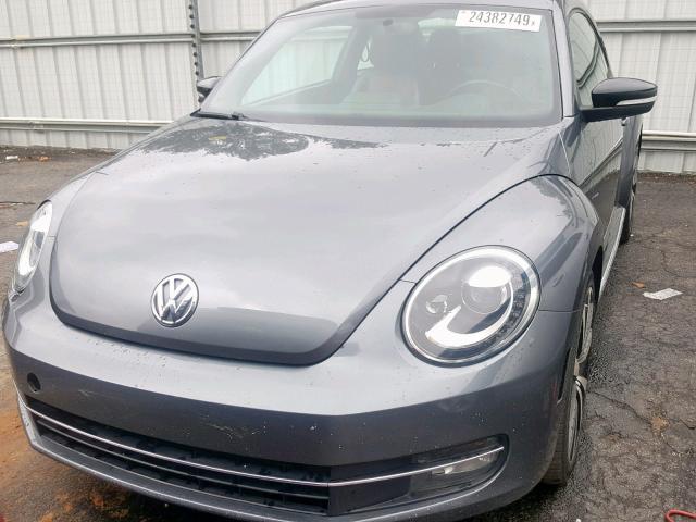 3VWVA7AT2CM659457 - 2012 VOLKSWAGEN BEETLE TUR GRAY photo 9