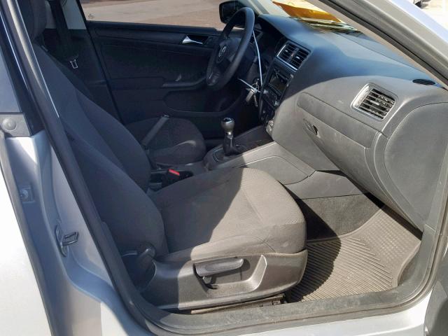 3VW1K7AJ5BM374308 - 2011 VOLKSWAGEN JETTA BASE 银色 照片 5