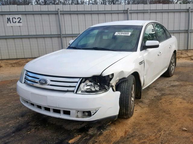 1FAHP24W08G175897 - 2008 FORD TAURUS SEL WHITE photo 2