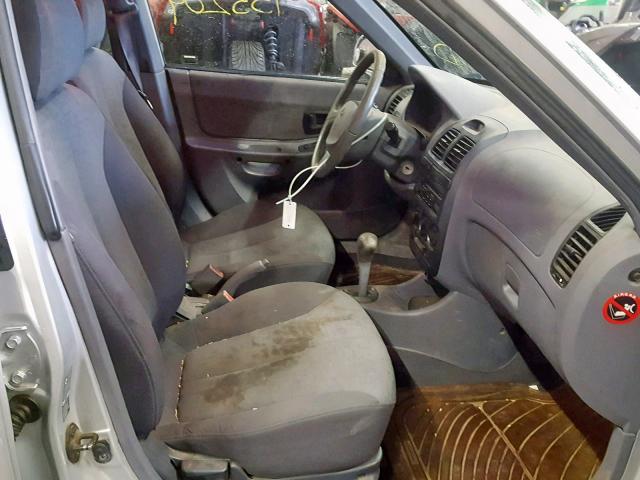 KMHCG45C44U547611 - 2004 HYUNDAI ACCENT GL SILVER photo 5