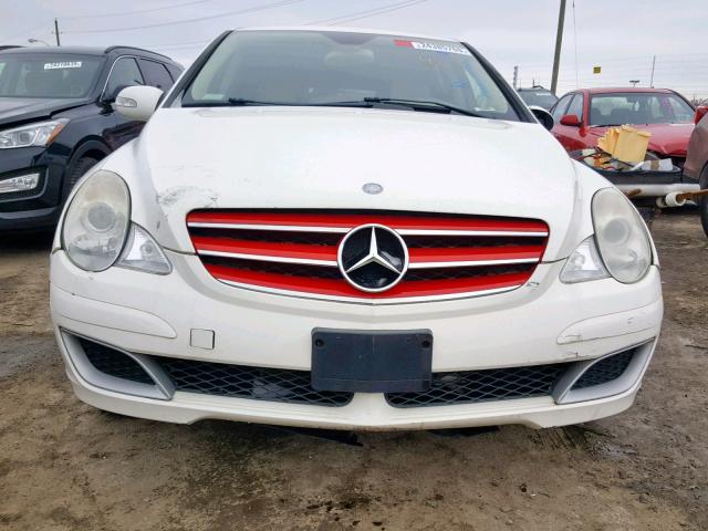 4JGCB65E16A027656 - 2006 MERCEDES-BENZ R 350 WHITE photo 9