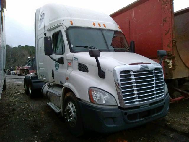 1FUJGHDVXCLBP0661 - 2012 FREIGHTLINER CASCADIA 1 WHITE photo 1