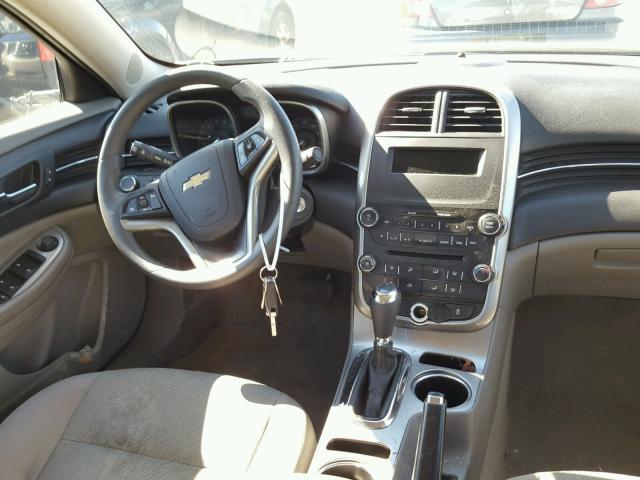 1G11B5SL7FF216364 - 2015 CHEVROLET MALIBU LS თეთრი ფოტო 9