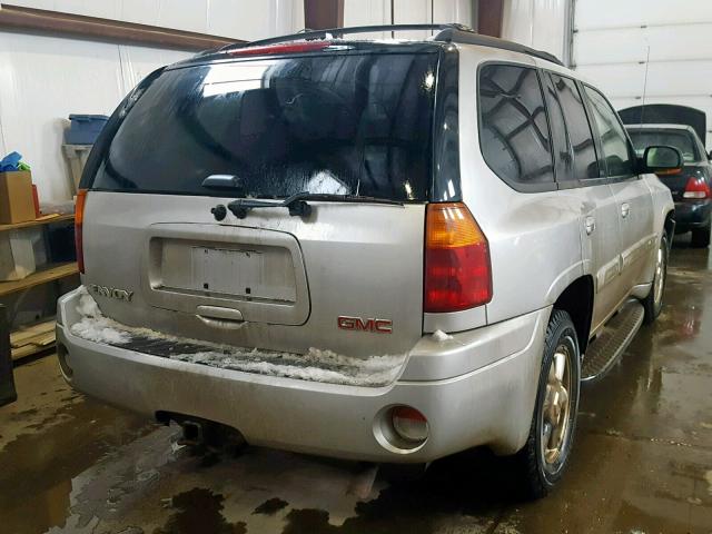 1GKDT13S142252284 - 2004 GMC ENVOY SILVER photo 4