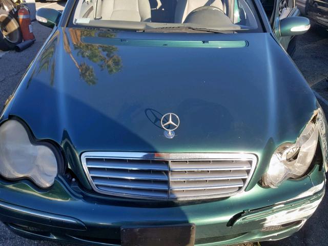 WDBRF61J71F118303 - 2001 MERCEDES-BENZ C 240 GREEN photo 7