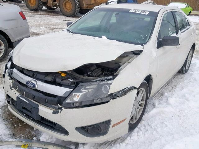 3FAHP0GA9BR113306 - 2011 FORD FUSION S WHITE photo 2