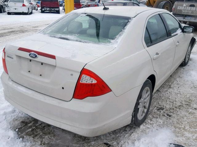 3FAHP0GA9BR113306 - 2011 FORD FUSION S WHITE photo 4