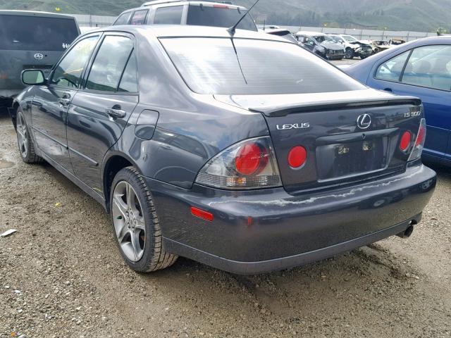 JTHBD192320056491 - 2002 LEXUS IS 300 BLACK photo 3