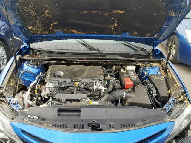 4T1B61HK3JU046995 - 2018 TOYOTA CAMRY XSE BLUE photo 7