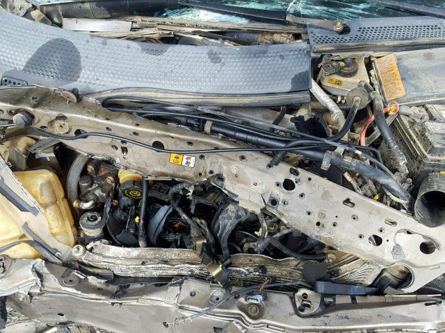 1FAFP34Z93W229638 - 2003 FORD FOCUS SE C GOLD photo 7