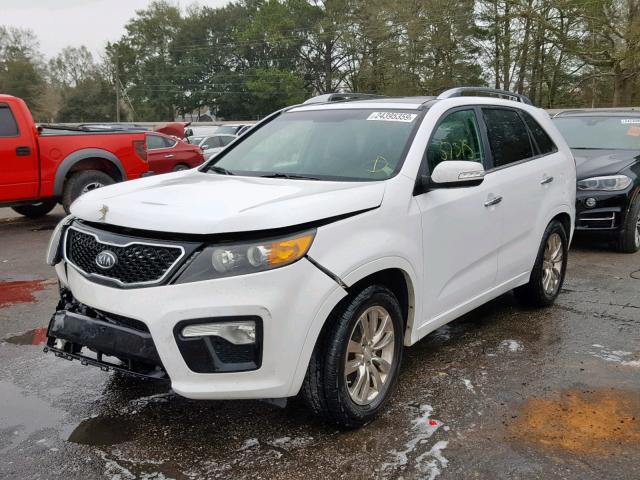 5XYKW4A25BG131050 - 2011 KIA SORENTO SX WHITE photo 2