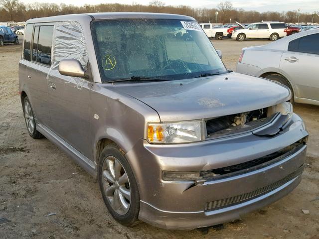 JTLKT334550189093 - 2005 TOYOTA SCION XB SILVER photo 1