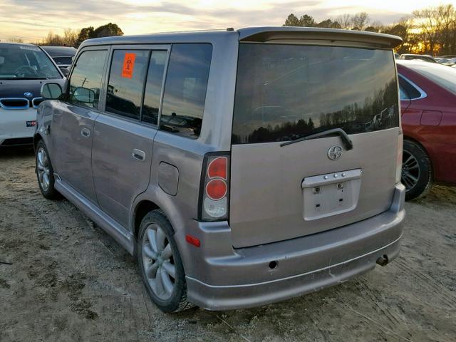 JTLKT334550189093 - 2005 TOYOTA SCION XB SILVER photo 3