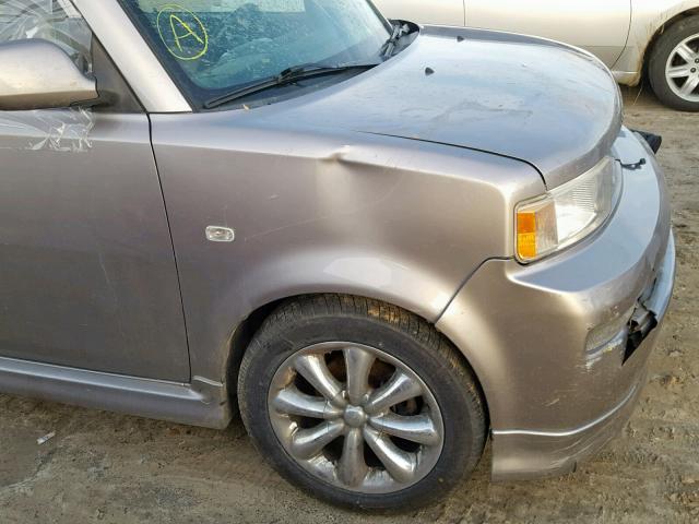 JTLKT334550189093 - 2005 TOYOTA SCION XB SILVER photo 9