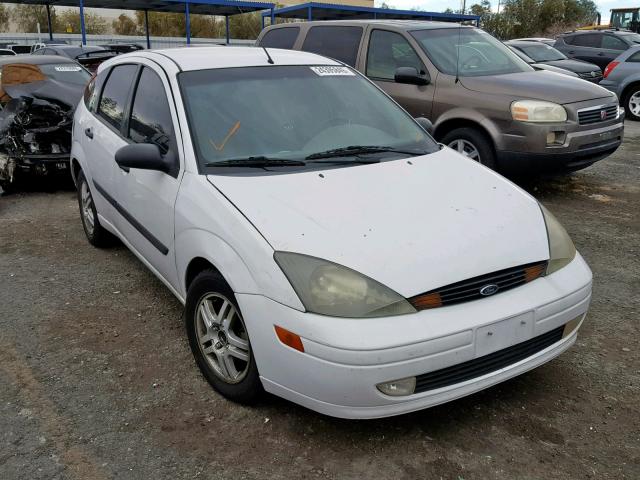 3FAFP37303R114274 - 2003 FORD FOCUS ZX5 WHITE photo 1