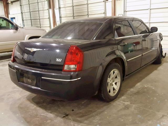 2C3KA53G06H487740 - 2006 CHRYSLER 300 TOURIN BLACK photo 4