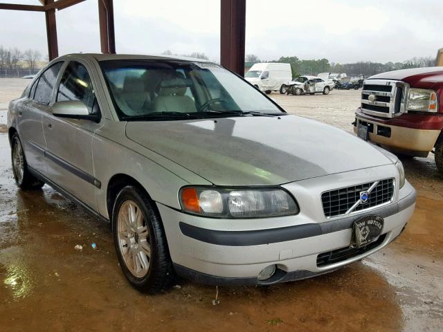 YV1RS61T642324927 - 2004 VOLVO S60 SILVER photo 1