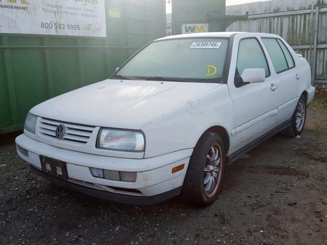 3VWPA81H2WM256545 - 1998 VOLKSWAGEN JETTA WOLF WHITE photo 2