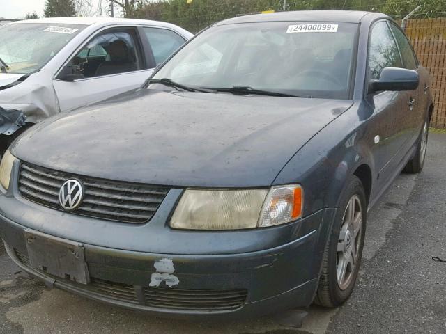 WVWBH63B41P014381 - 2001 VOLKSWAGEN PASSAT GLX 灰色 照片 2