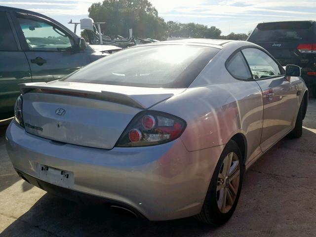 KMHHM66D98U295457 - 2008 HYUNDAI TIBURON GS SILVER photo 4