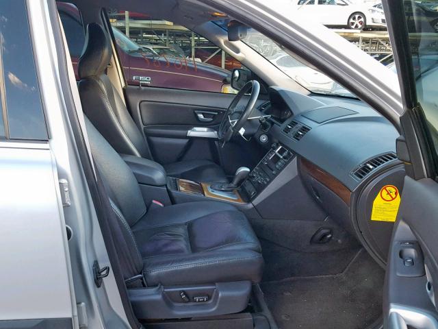 YV1CM59H441084180 - 2004 VOLVO XC90 GRAY photo 5