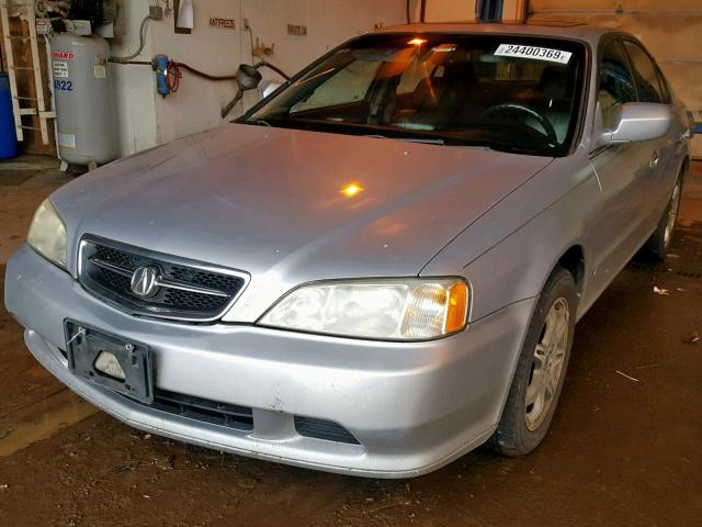 19UUA5664YA006155 - 2000 ACURA 3.2TL SILVER photo 2