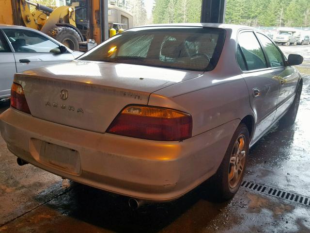 19UUA5664YA006155 - 2000 ACURA 3.2TL SILVER photo 4