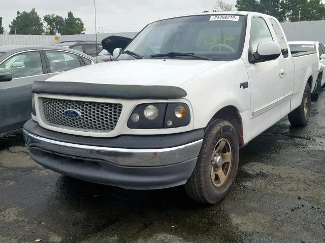 1FTZX1722XNB32593 - 1999 FORD F150 WHITE photo 2