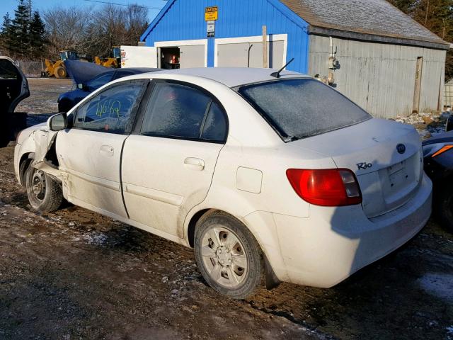 KNADH4B39B6745397 - 2011 KIA RIO BASE WHITE photo 3