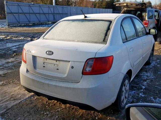 KNADH4B39B6745397 - 2011 KIA RIO BASE WHITE photo 4