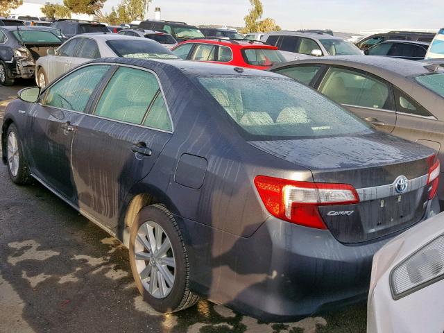 4T1BD1FK2DU086840 - 2013 TOYOTA CAMRY HYBR GRAY photo 3