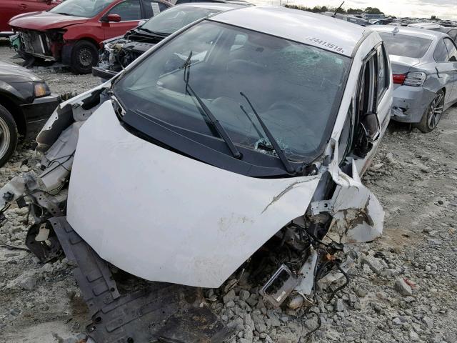 JHMGE8H39DC003513 - 2013 HONDA FIT WHITE photo 2