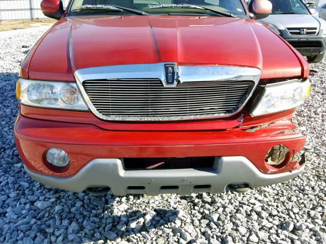 5LMFU28R02LJ17519 - 2002 LINCOLN NAVIGATOR Бордовый фото 7