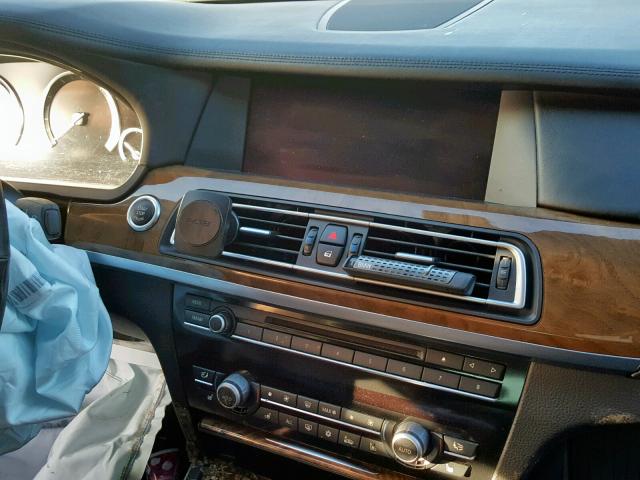 WBAKC8C50CC437759 - 2012 BMW 750LXI WHITE photo 10