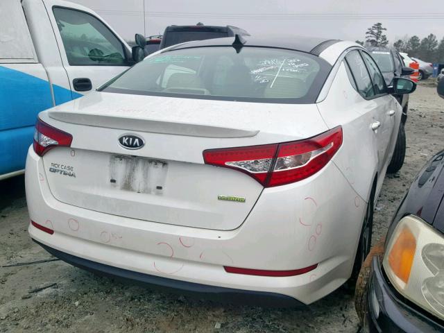 KNAGM4ADXC5012303 - 2012 KIA OPTIMA HYB WHITE photo 4