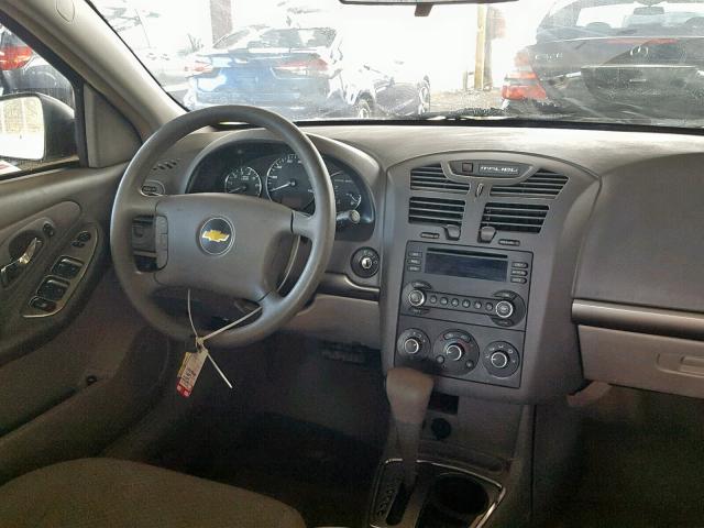 1G1ZS51F26F287468 - 2006 CHEVROLET MALIBU LS ვერცხლისფერი ფოტო 9