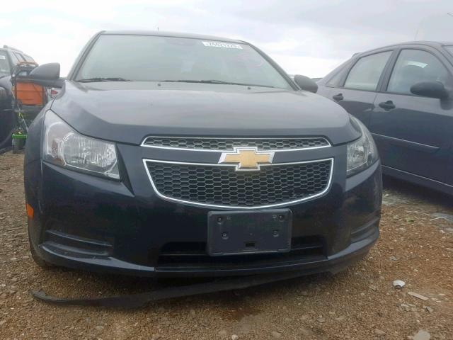 1G1PA5SH4E7328766 - 2014 CHEVROLET CRUZE LS BLACK photo 9