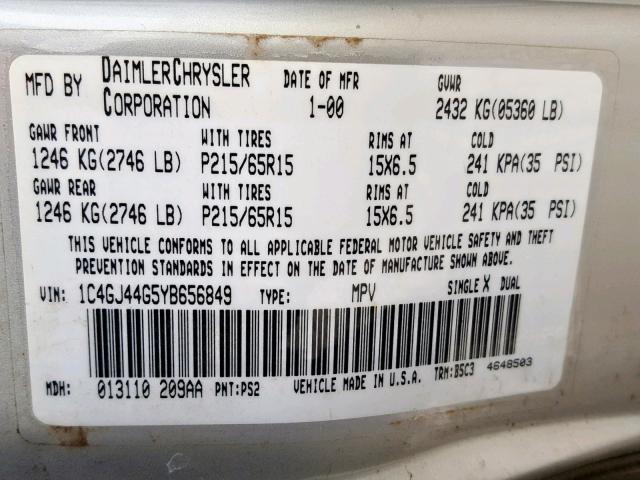 1C4GJ44G5YB656849 - 2000 CHRYSLER GRAND VOYA SILVER photo 10