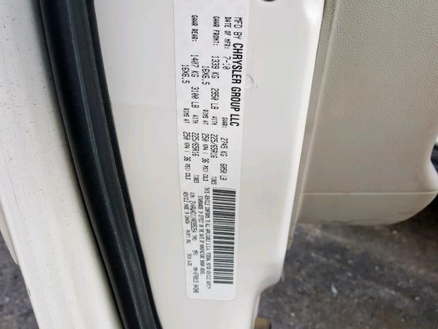 2V4RW4D11AR395254 - 2010 VOLKSWAGEN ROUTAN S WHITE photo 10