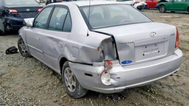 KMHCG45C95U643168 - 2005 HYUNDAI ACCENT GL SILVER photo 3