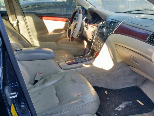 JTHBF30G625013376 - 2002 LEXUS ES 300 BLUE photo 5