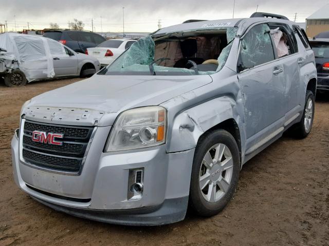 2GKALSEK1C6179862 - 2012 GMC TERRAIN SL SILVER photo 2