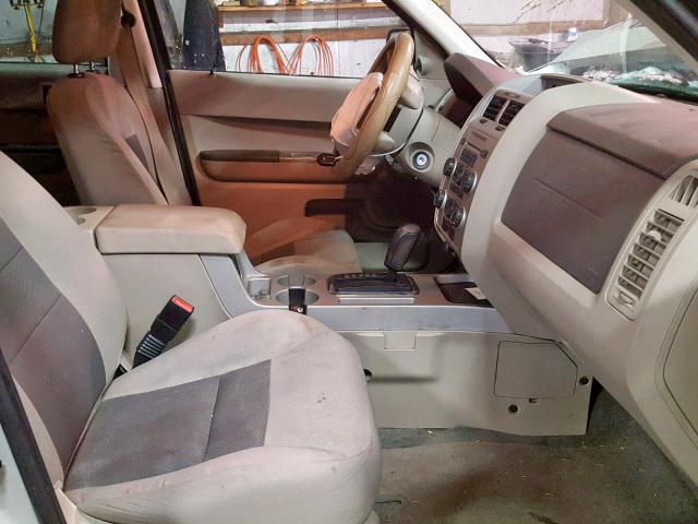 1FMCU03Z58KB85542 - 2008 FORD ESCAPE XLT WHITE photo 5