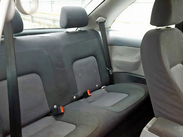 3VWCR31C14M415745 - 2004 VOLKSWAGEN NEW BEETLE ვერცხლისფერი ფოტო 6