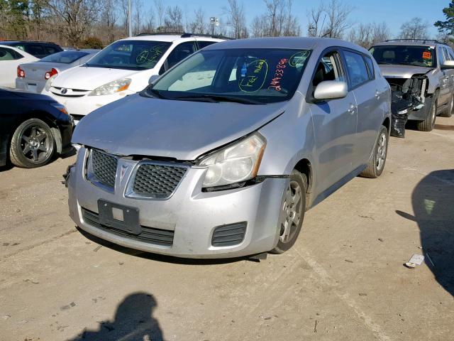 5Y2SP6E08AZ418044 - 2010 PONTIAC VIBE SILVER photo 2